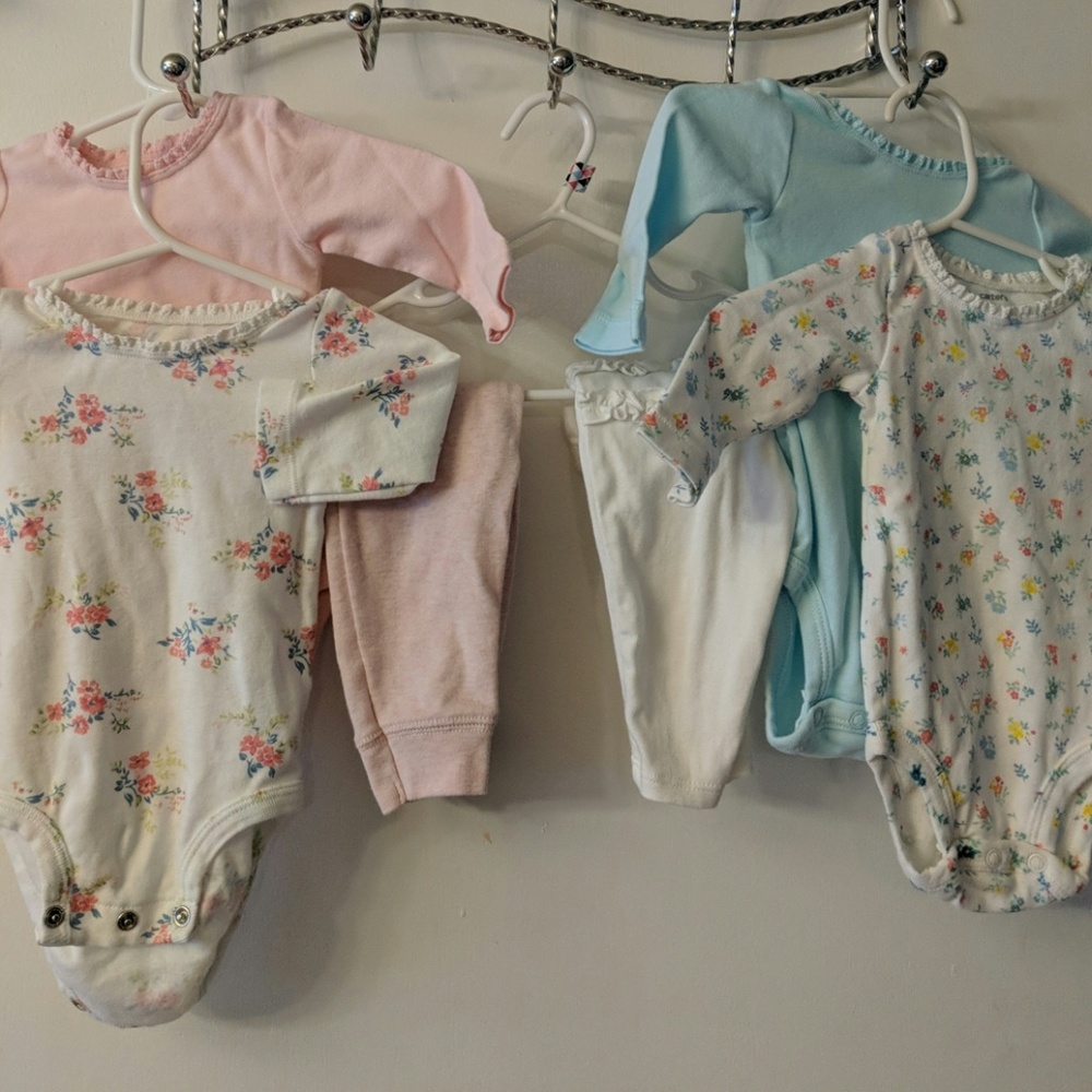 Lot of Carter's size 3mths